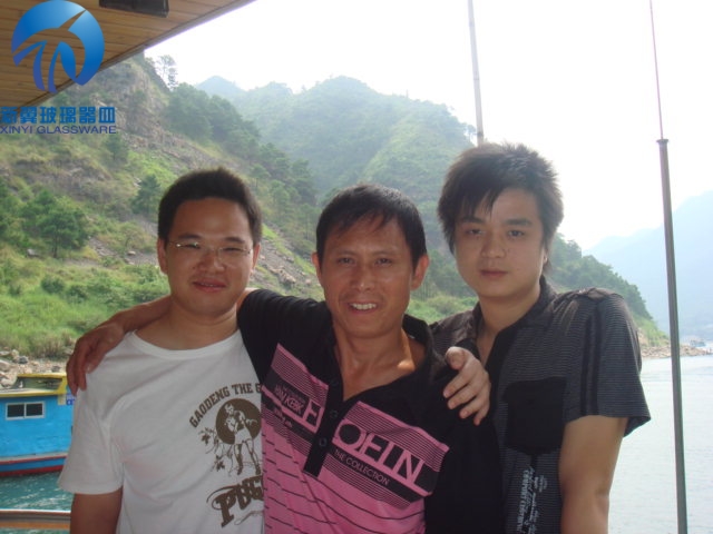 新翼玻璃2009四周年厂庆 (2)