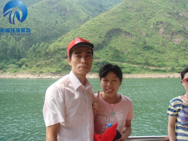 新翼玻璃2009四周年厂庆 (4)