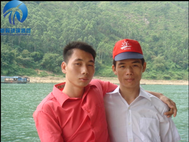 新翼玻璃2009四周年厂庆 (6)