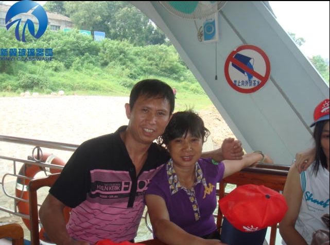 新翼玻璃2009四周年厂庆 (9)
