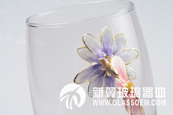 玻璃杯