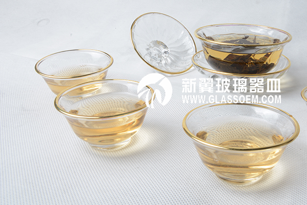 玻璃茶杯